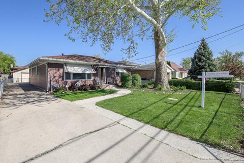 7635 Odell Ave, Bridgeview, IL 60455 photo 2