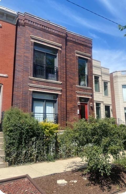 2140 W Huron St #1R, Chicago, IL 60612
