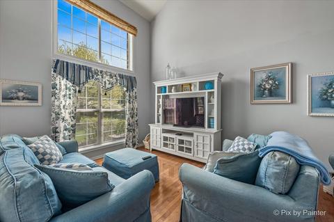 5563 Mcdonough Rd, Hoffman Estates, IL 60192 photo 9