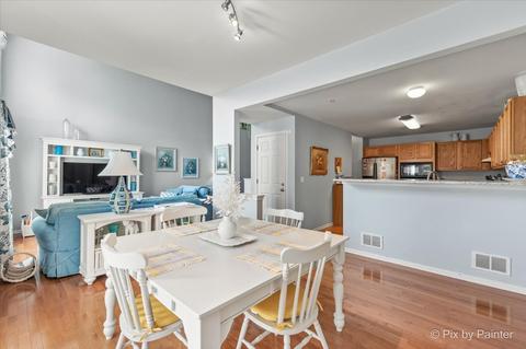 5563 Mcdonough Rd, Hoffman Estates, IL 60192 photo 8