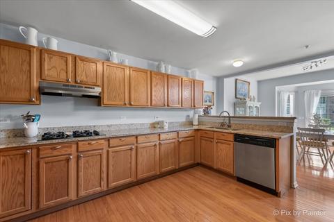 5563 Mcdonough Rd, Hoffman Estates, IL 60192 photo 15