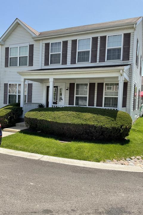 1631 Victoria Park Cir #A197, Aurora, IL 60504