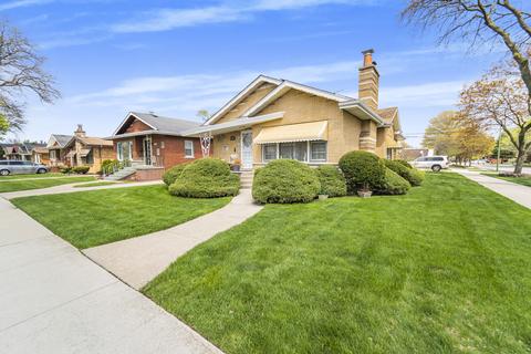 9757 S Oakley Ave, Chicago, IL 60643