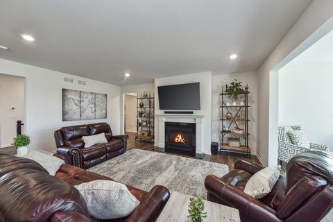 16010 S Selfridge Cir, Plainfield, IL 60586 photo 4