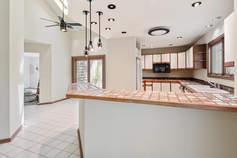 1015 Osage Dr, Mchenry, IL 60051 photo 9