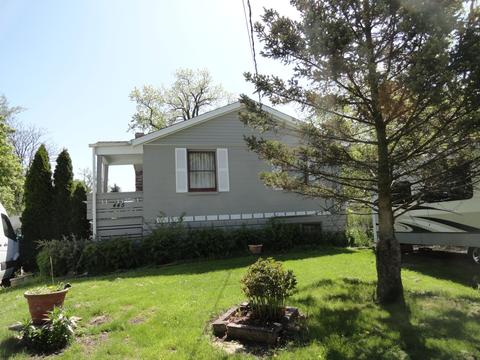 445 S Lyman Ave, Des Plaines, IL 60016
