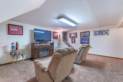 540 Dee Ln, Roselle, IL 60172 photo 24