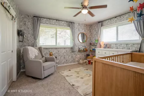 462 E Allison St, Elmhurst, IL 60126 photo 8