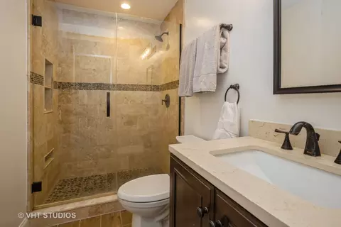 462 E Allison St, Elmhurst, IL 60126 photo 10