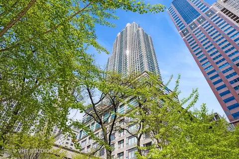 100 E Huron St #1703, Chicago, IL 60611