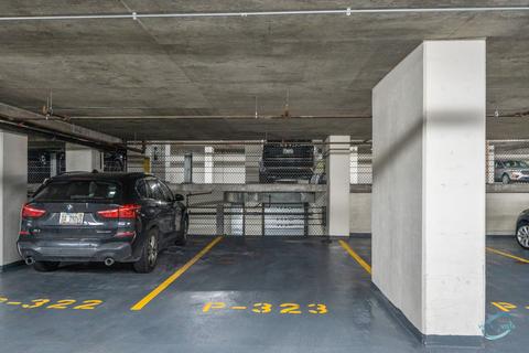 21 E Huron St #1603, Chicago, IL 60611 photo 40
