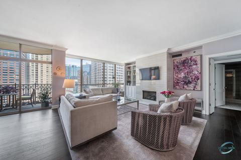 21 E Huron St #1603, Chicago, IL 60611 photo 10