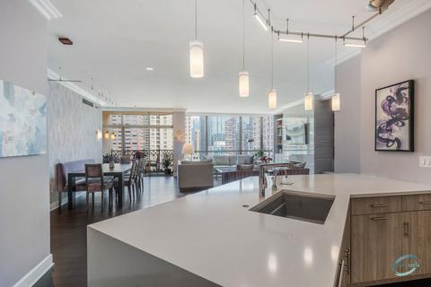 21 E Huron St #1603, Chicago, IL 60611 photo 19