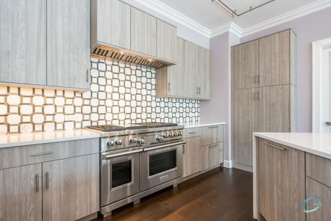 21 E Huron St #1603, Chicago, IL 60611 photo 17