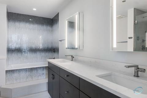 21 E Huron St #1603, Chicago, IL 60611 photo 25