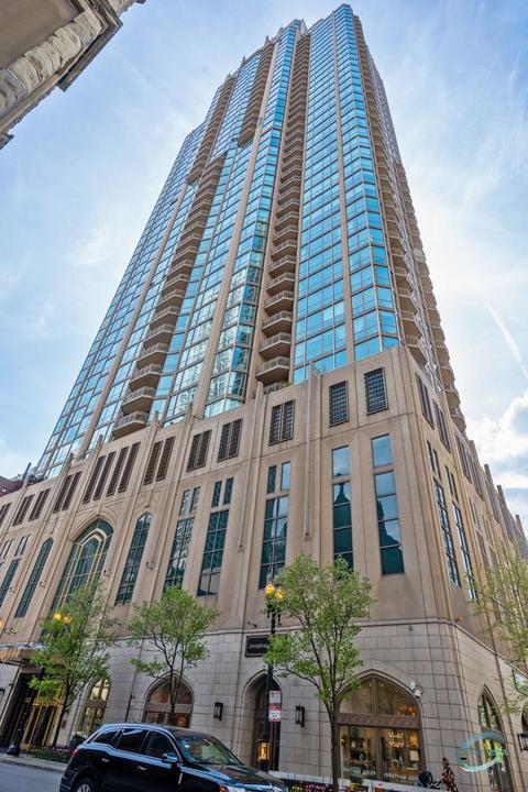 21 E Huron St #1603, Chicago, IL 60611