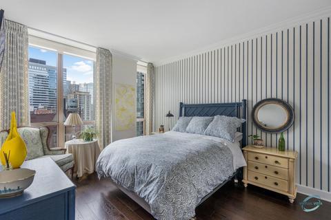 21 E Huron St #1603, Chicago, IL 60611 photo 31