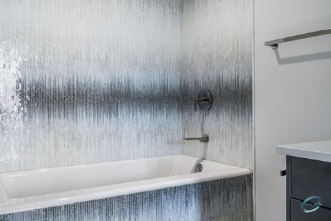 21 E Huron St #1603, Chicago, IL 60611 photo 26