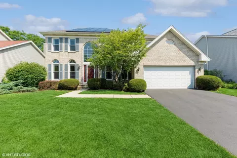 383 Cambridge Dr, Grayslake, IL 60030