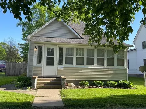 609 W Washington St, Hoopeston, IL 60942