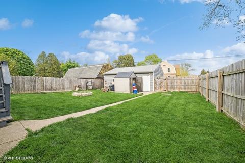 553 Mcclure Ave, Elgin, IL 60123 photo 16