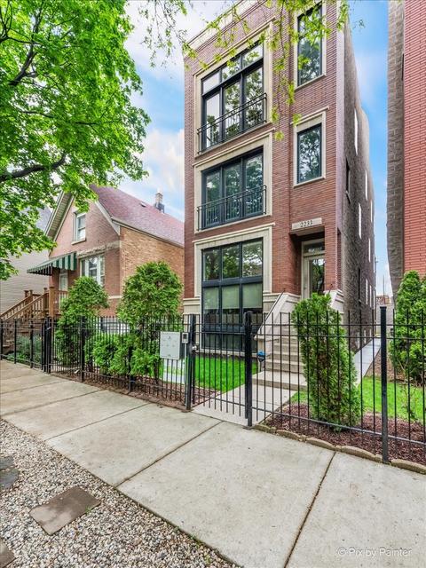 2233 N Leavitt St #3, Chicago, IL 60647