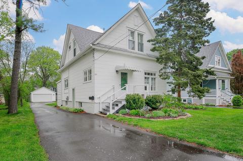 627 W Wesley St, Wheaton, IL 60187 photo 2