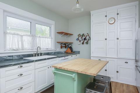 627 W Wesley St, Wheaton, IL 60187 photo 9