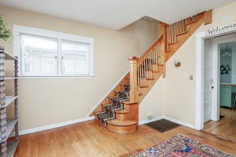627 W Wesley St, Wheaton, IL 60187 photo 3
