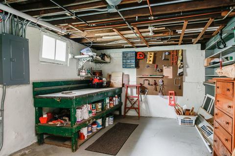 627 W Wesley St, Wheaton, IL 60187 photo 15