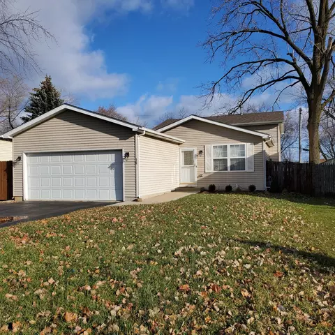 15 N Frolic Ave, Waukegan, IL 60085