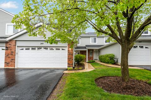 249 Brittany Dr #25-D, Streamwood, IL 60107