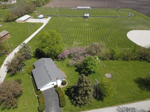 401 E Bond St, Bement, IL 61813 photo 44