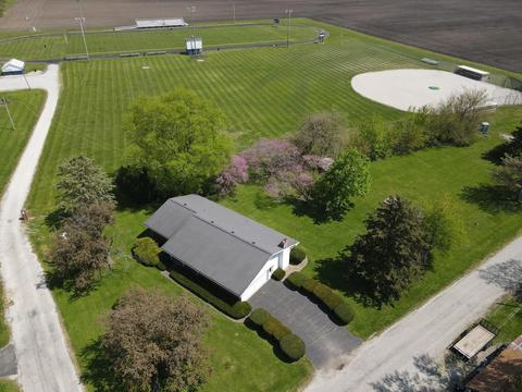 401 E Bond St, Bement, IL 61813 photo 6