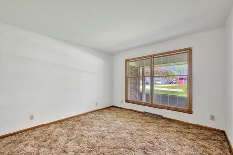 401 E Bond St, Bement, IL 61813 photo 13