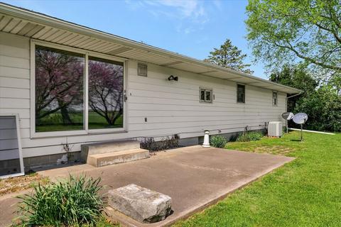 401 E Bond St, Bement, IL 61813 photo 40