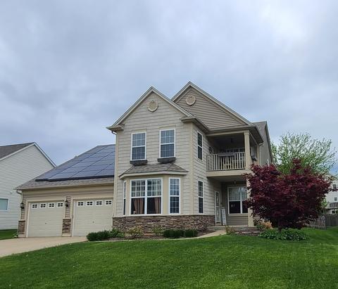 1934 W Broadsmore Ln, Round Lake, IL 60073