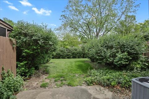 1717 King Dr #B, Normal, IL 61761 photo 17