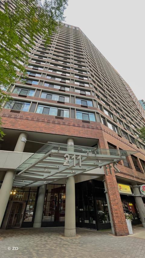 211 E Ohio St #2513, Chicago, IL 60611