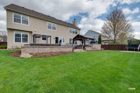 307 Cassidy Ln, Elgin, IL 60124 photo 40