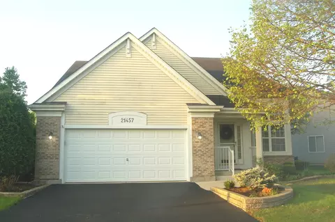 21457 W Larch Dr, Plainfield, IL 60544