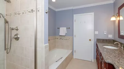 7575 Lake St #2D, River Forest, IL 60305 photo 31