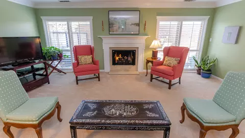 7575 Lake St #2D, River Forest, IL 60305 photo 4