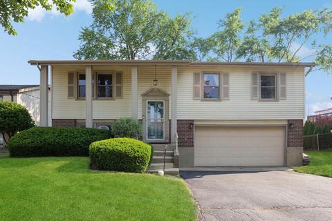1312 W Meyer Dr, Addison, IL 60101