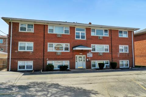 10123 Hartford Ct #2C, Schiller Park, IL 60176