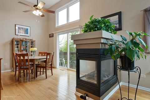 Undisclosed, Elgin, IL 60120 photo 3