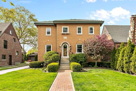 494 Kent Rd, Riverside, IL 60546