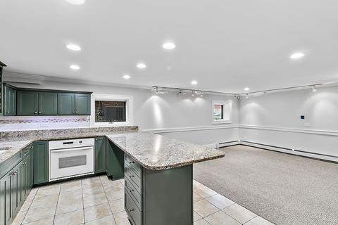 494 Kent Rd, Riverside, IL 60546 photo 25