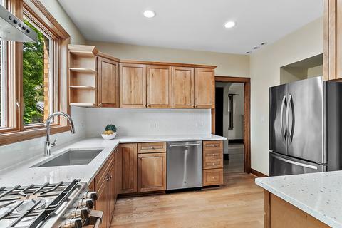 494 Kent Rd, Riverside, IL 60546 photo 6
