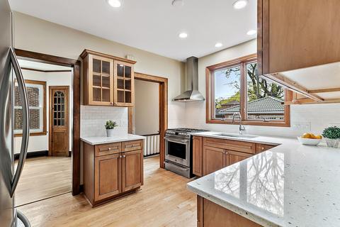 494 Kent Rd, Riverside, IL 60546 photo 8